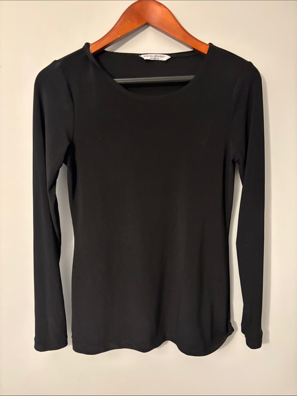 Essential QUALITY Black Scoop Neck